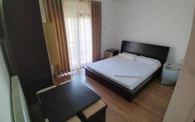 Hotel Yjet