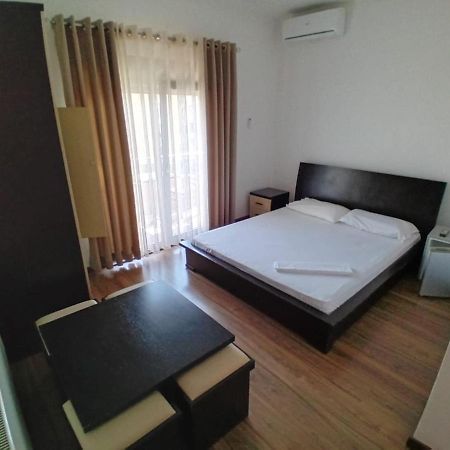 Hotel Yjet Pogradec Extérieur photo