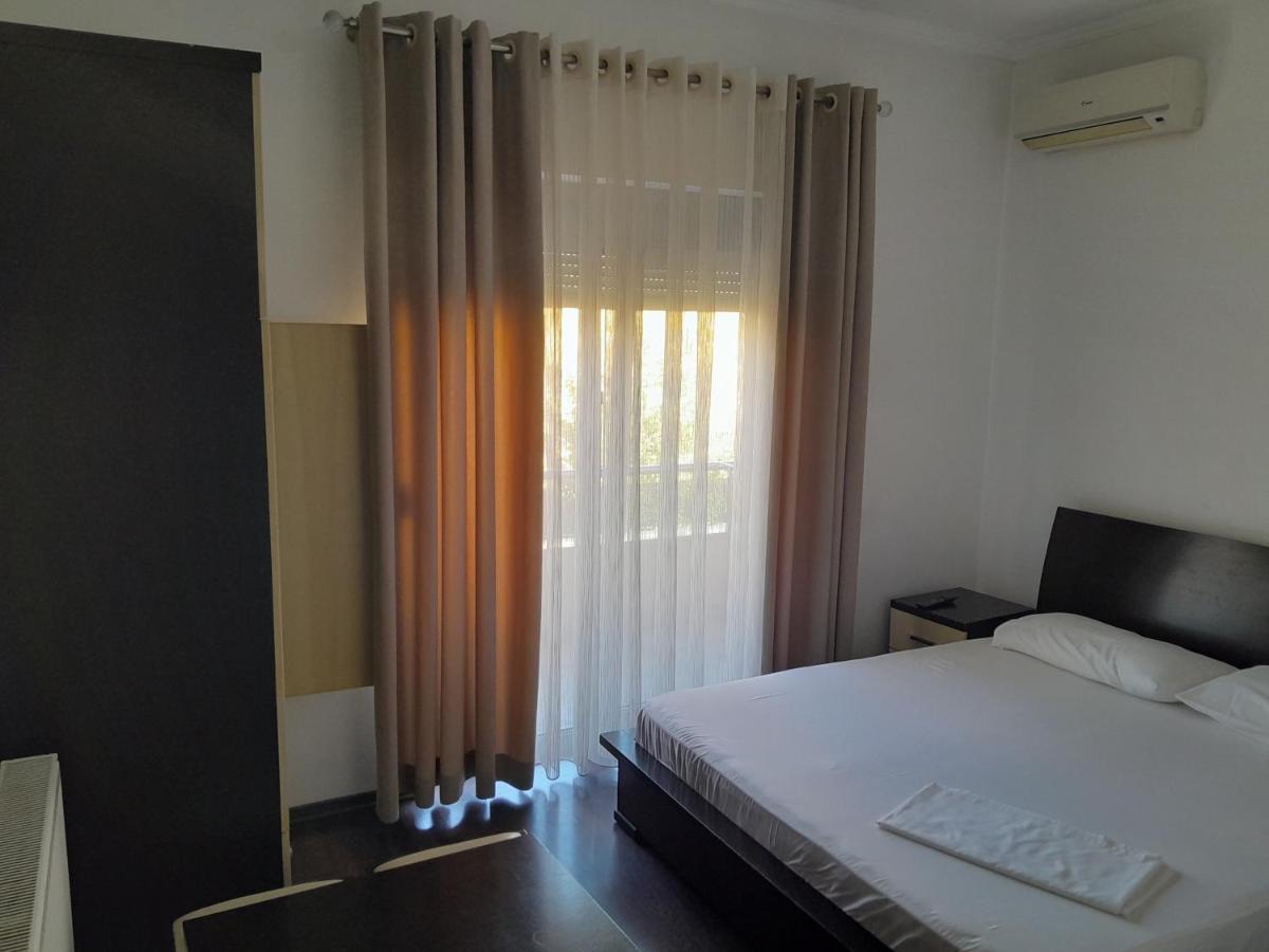 Hotel Yjet Pogradec Extérieur photo